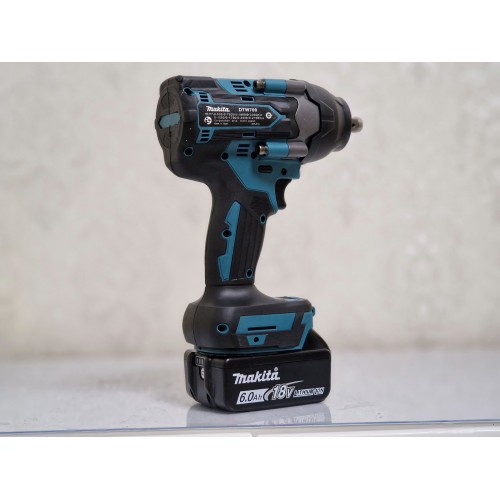 Гайковерт акумуляторний професійний Makita DTW700Z, 800Hm